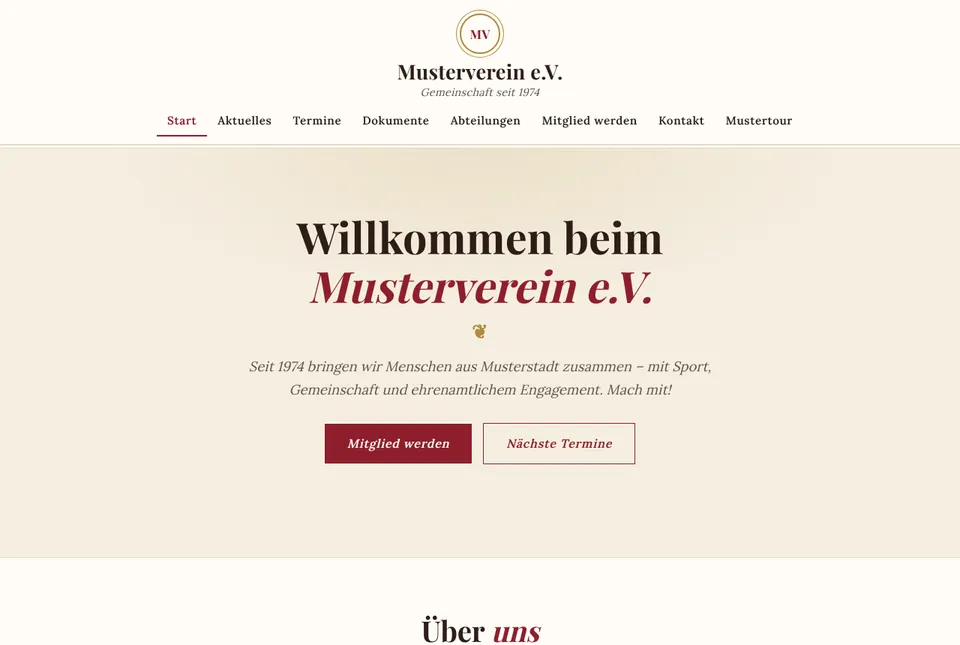 Vereins-Website im Design Tradition am Computer